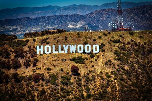 Proč hollywoodské hvězdy milují Hydrafacial? Tajemství dokonalé pleti před červeným kobercem